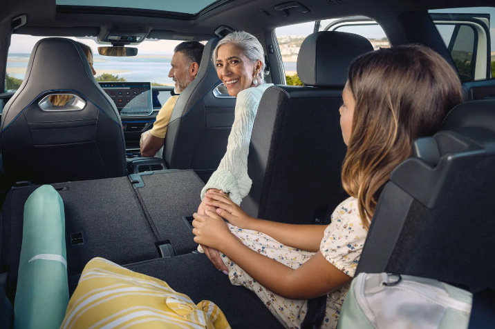 Novi Tayron-unutrašnjost